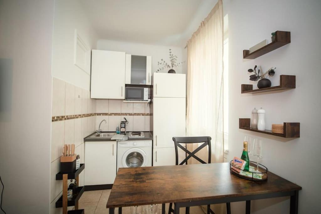 Cozy City Apartments In Center K19 Виена Екстериор снимка