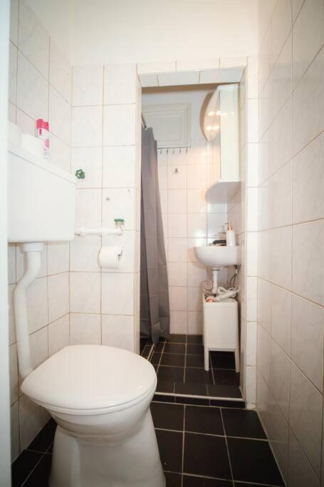 Cozy City Apartments In Center K19 Виена Екстериор снимка