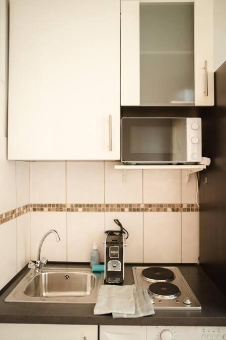 Cozy City Apartments In Center K19 Виена Екстериор снимка