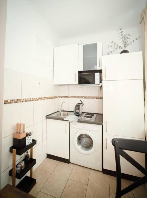 Cozy City Apartments In Center K19 Виена Екстериор снимка
